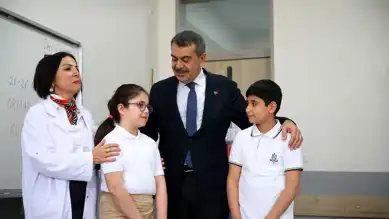 Bakan Tekin, Öğrencinin Vaadini Yerine Getirdi!