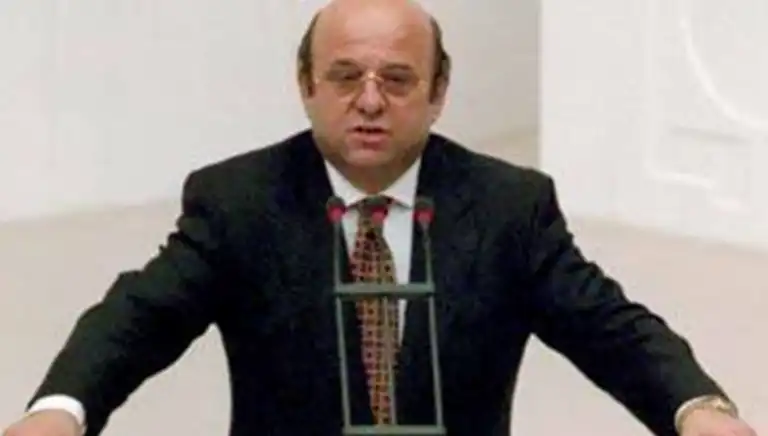 Deneyimli Siyasetçi Hayata Veda Etti
